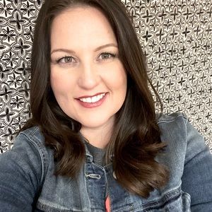 Meet your Posher, Becky